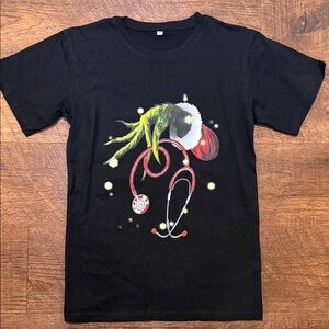 Funny Nurse/Doctor Grinch Christmas Stethoscope Shirt Size S